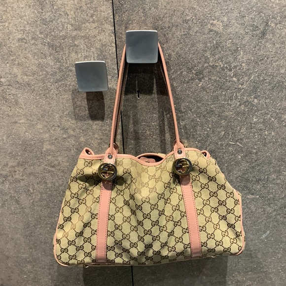 Heavily used Gucci shoulder bag - Picture 2 of 10